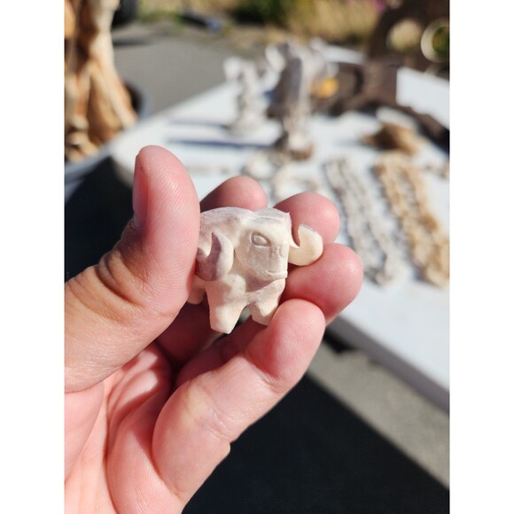 Custom sheep figure made from real Alaska Deer Antler - Picture 5 of 7